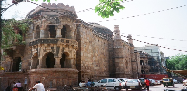 Moth Ki Masjid